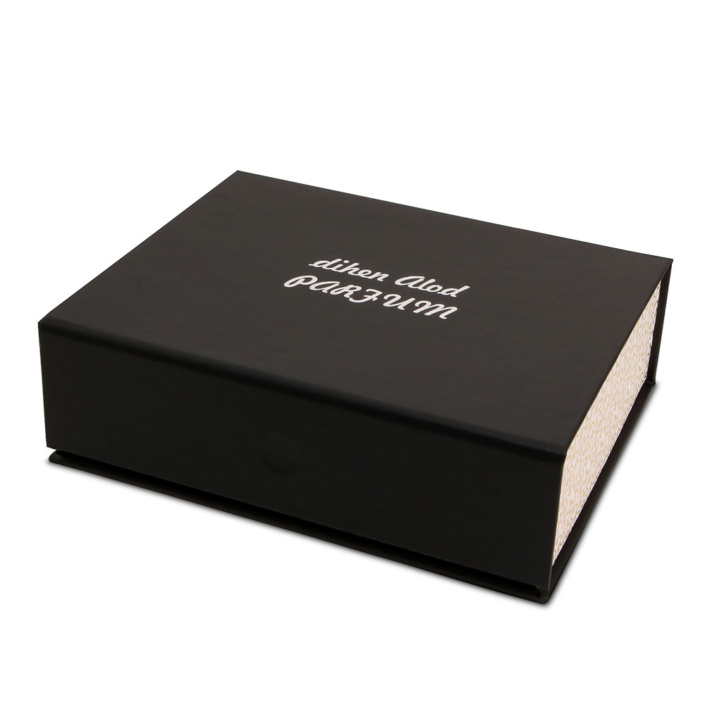 kutu3 KUTU 3 CİLT BEZİ MUKAVVA SIVAMA MIKNATISLI KUTU - Görsel 1